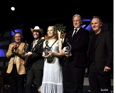 Pat Pattison, David Rawlings, Gillian Welch, T Bone Burnett, and Berklee President Roger Brown. Pat Pattison, David Rawlings, Gillian Welch, T Bone Burnett, and Berklee President Roger Brown.